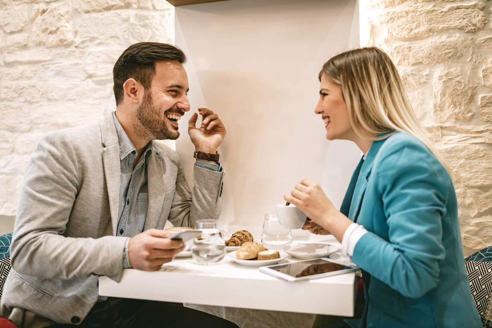 Depositphotos_248119408_S Couple 30-45 out for coffee